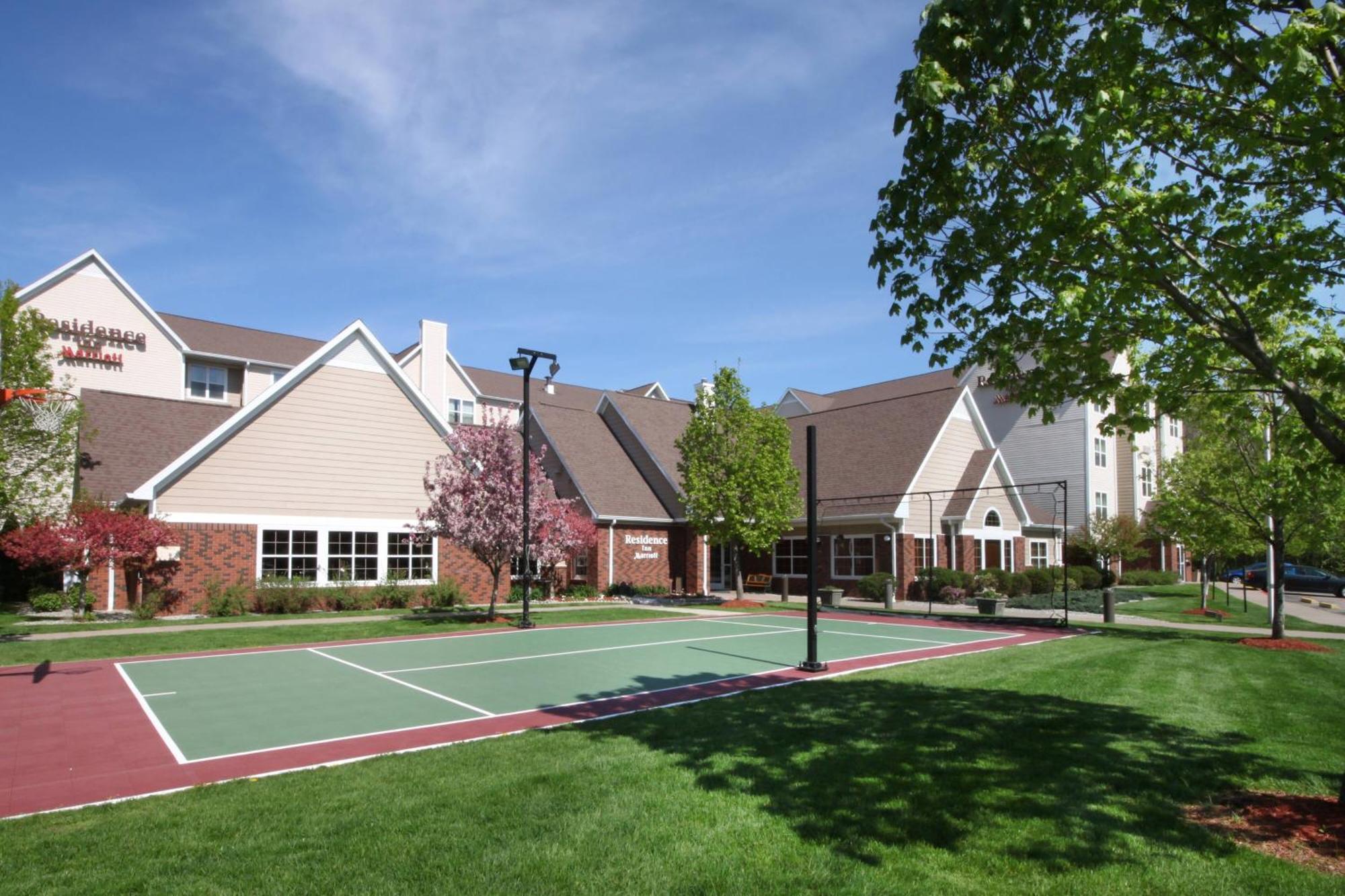 Residence Inn By Marriott West Springfield Exteriör bild